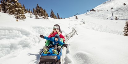 Skiregion - Skiverleih bei Talstation - Alpbach - Action bei einer Fahrt mit dem "Alpbachtaler Lauser-Sauser" - Ski Juwel Alpbachtal Wildschönau
