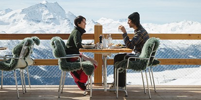 Skiregion - Après Ski im Skigebiet: Skihütten mit Après Ski - Engadin - Engadin St. Moritz - Corviglia - Skigebiet Corviglia in St. Moritz