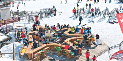 Skiregion - Après Ski im Skigebiet: Skihütten mit Après Ski - PLZ 7500 (Schweiz) - Engadin St. Moritz - Corviglia - Skigebiet Corviglia in St. Moritz
