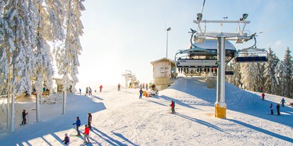 Skiregion - Après Ski im Skigebiet: Schirmbar - Deutschland - Skiliftkarussell Winterberg