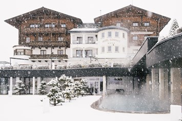 Unterkunft: Verschneite Winterlandschaft - Sonnhof Alpendorf