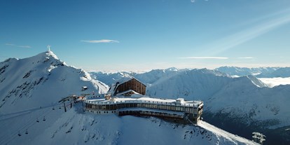 Skiregion - Parkplatz: kostenlos in Gehweite - Glacier Hotel Grawand auf 3.212 M.ü.M - Glacier Hotel Grawand