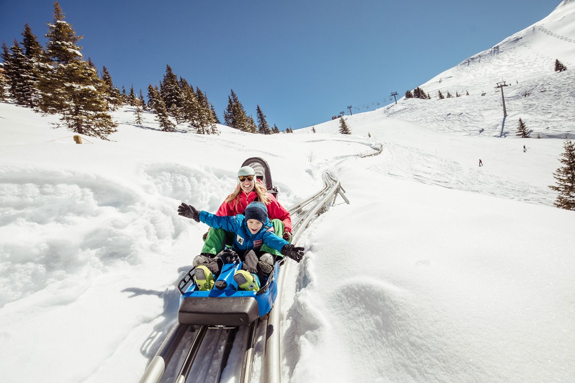 Skigebiet: Action bei einer Fahrt mit dem "Alpbachtaler Lauser-Sauser" - Ski Juwel Alpbachtal Wildschönau