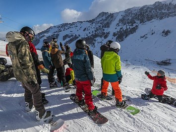 Mayrhofner Bergbahnen Events 06.01.2019: Groms Open