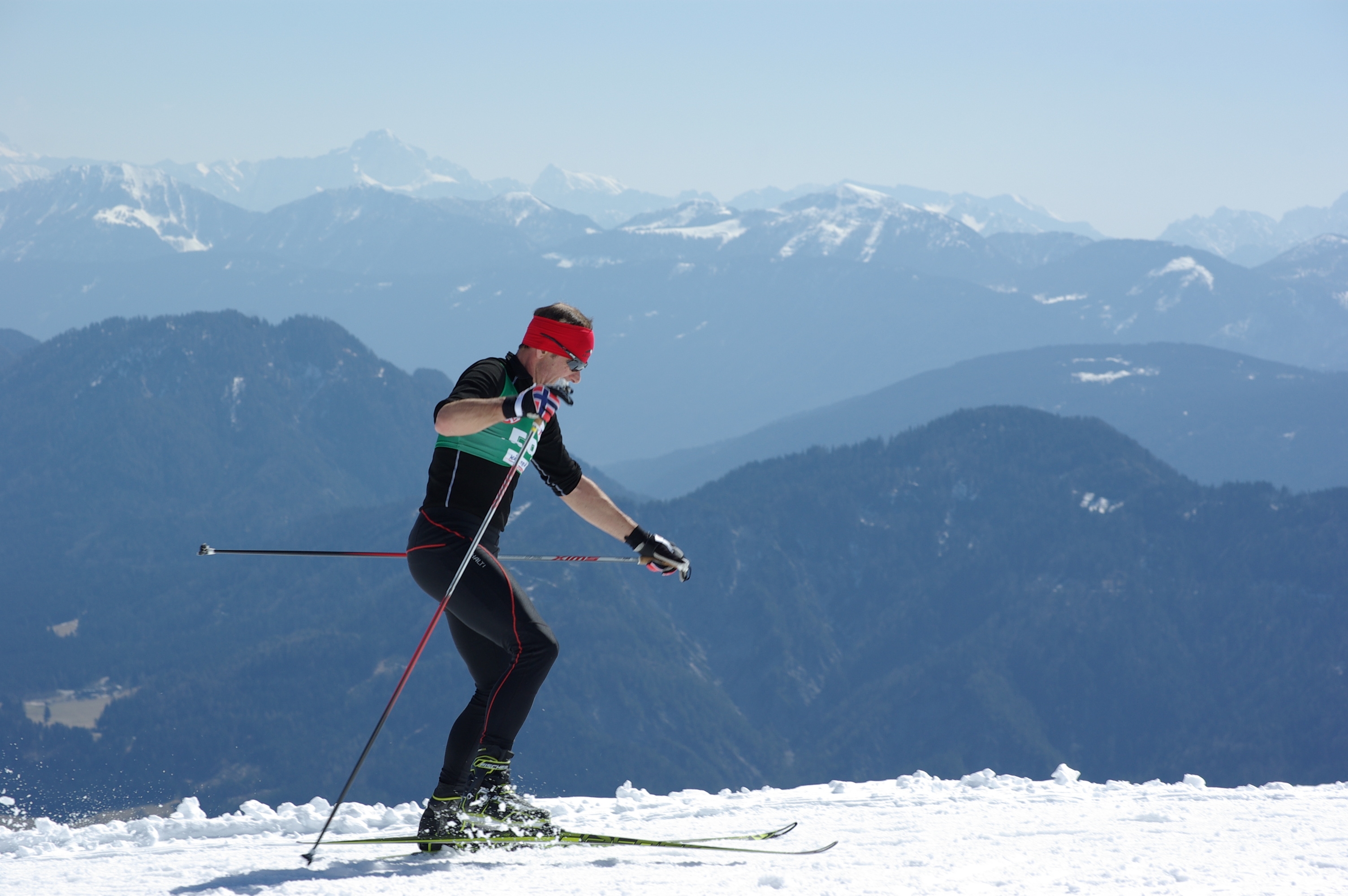 Skiregion - Skiverleih bei Talstation - Österreich - Skigebiet Emberger Alm