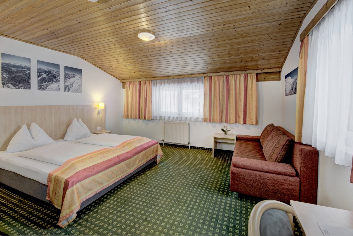 Unterkunft: Doppelzimmer Family - Hotel- Restaurant Bike & Snow Lederer