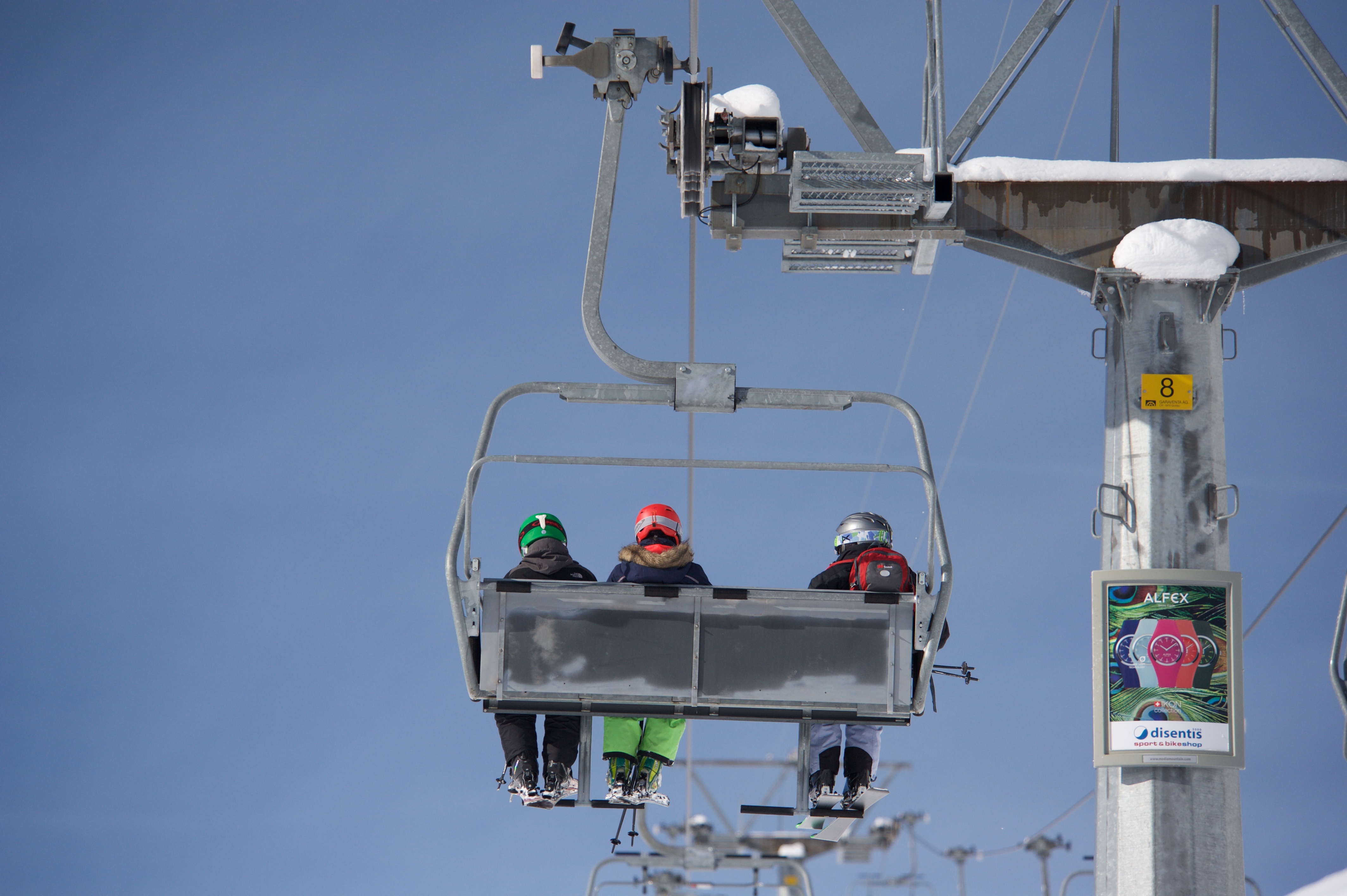 Skiregion - Schweiz - Fahrt mit dem Sessellift

Copyright: Stefan Schwenke - Bergbahnen Disentis